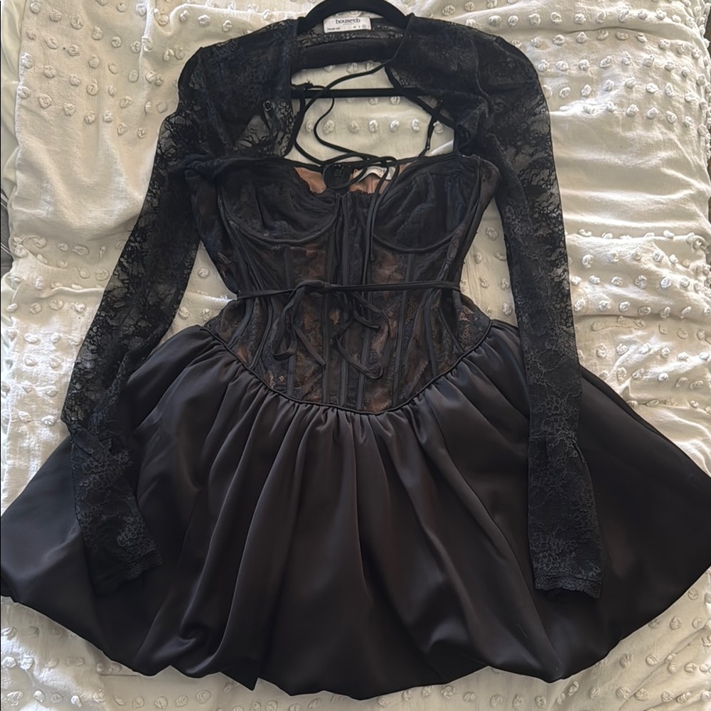 House of CB Beauty - Size M/fuller cup